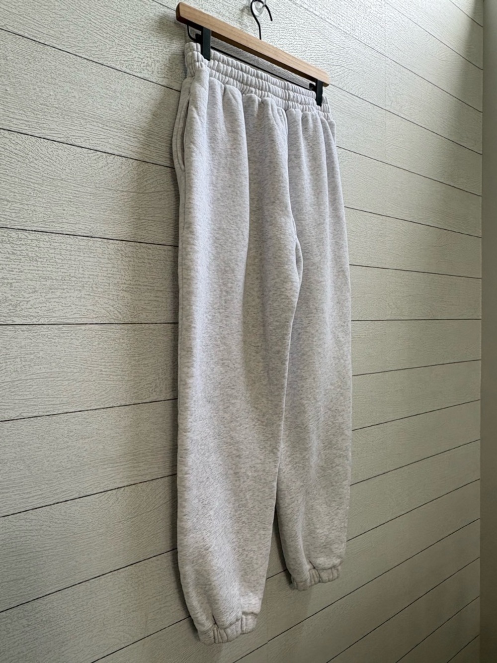 Comfrt Signature Sweatpants – Light Heather Grey – Size Medium (Unisex) - Picture 11 of 14